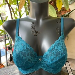 Montelle Full coverage lace underwire bra
